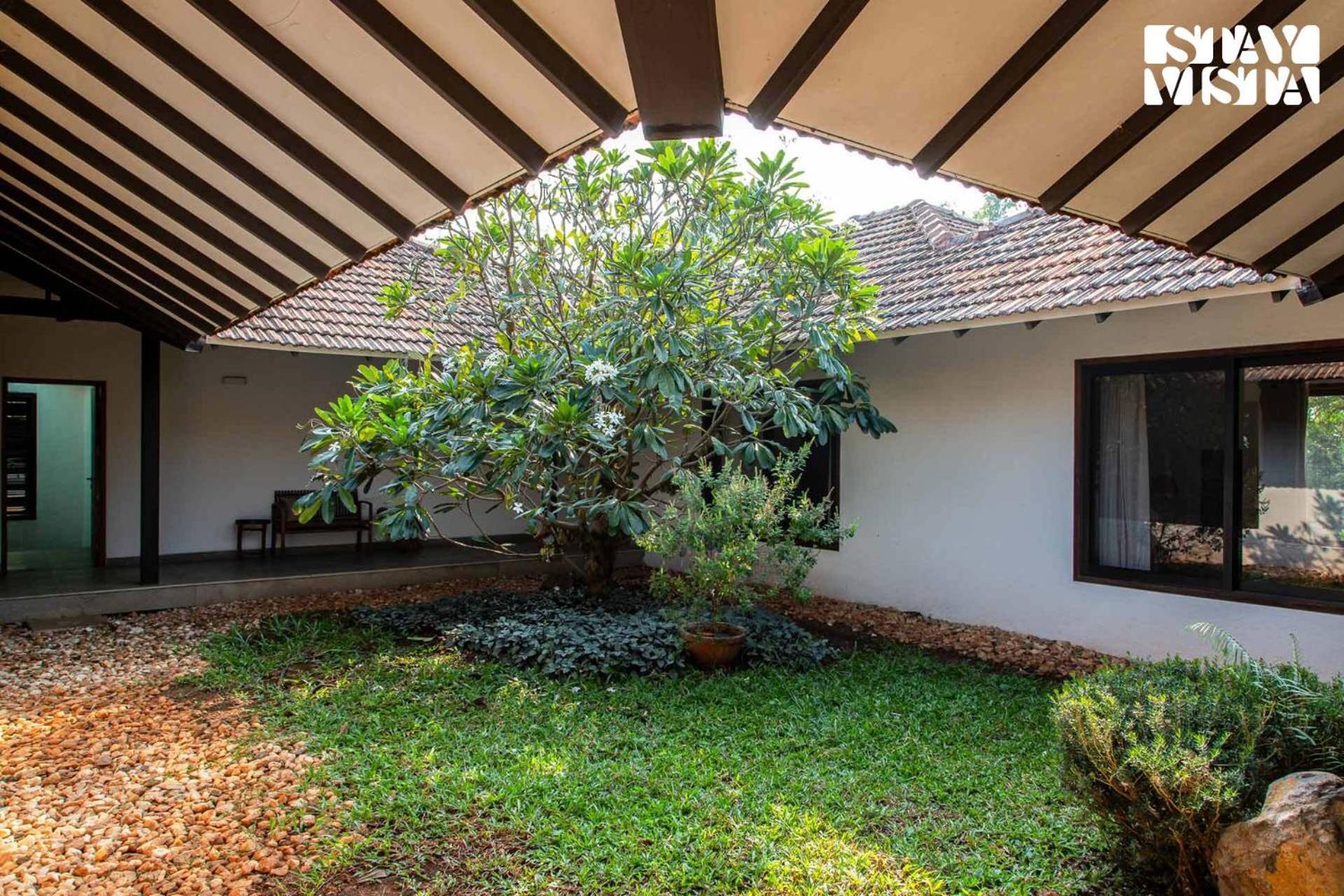 Wander Beyond By Stayvista - Featuring A Bali-Themed Abode And A Refreshing Swimming Pool Alībāg Dış mekan fotoğraf