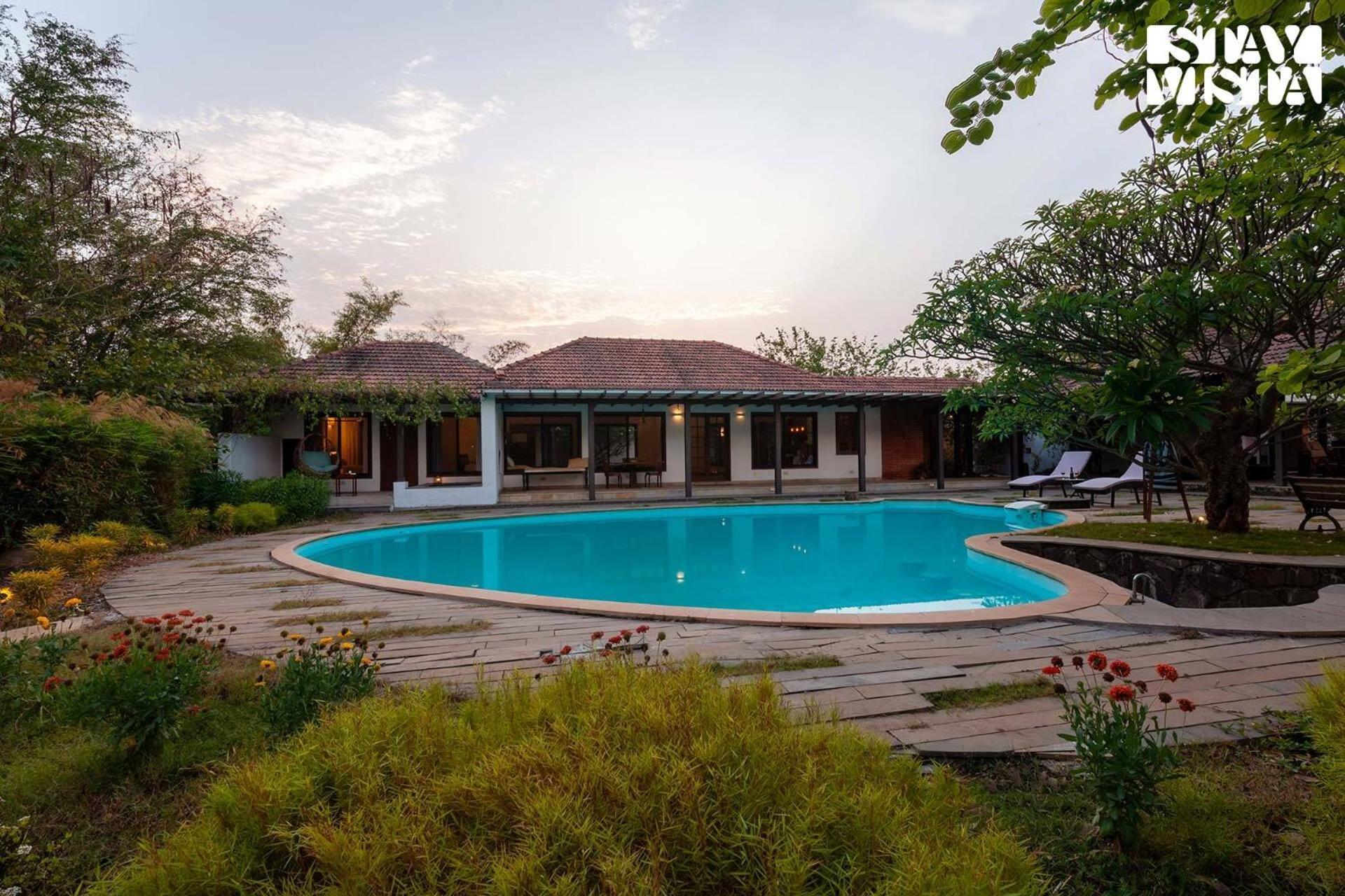 Wander Beyond By Stayvista - Featuring A Bali-Themed Abode And A Refreshing Swimming Pool Alībāg Dış mekan fotoğraf
